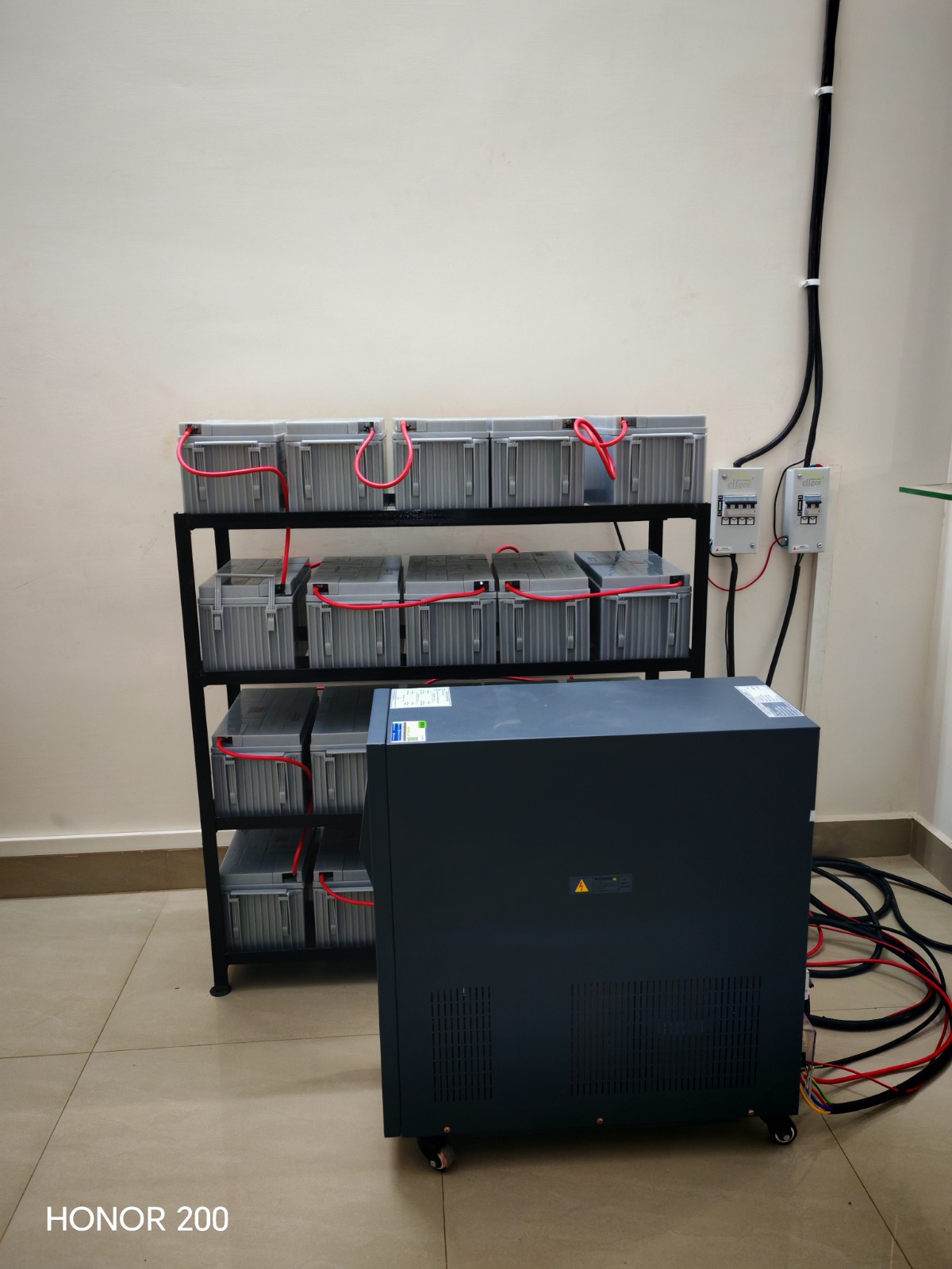 Battery Management Systems (BMS) for Advanced UPS
